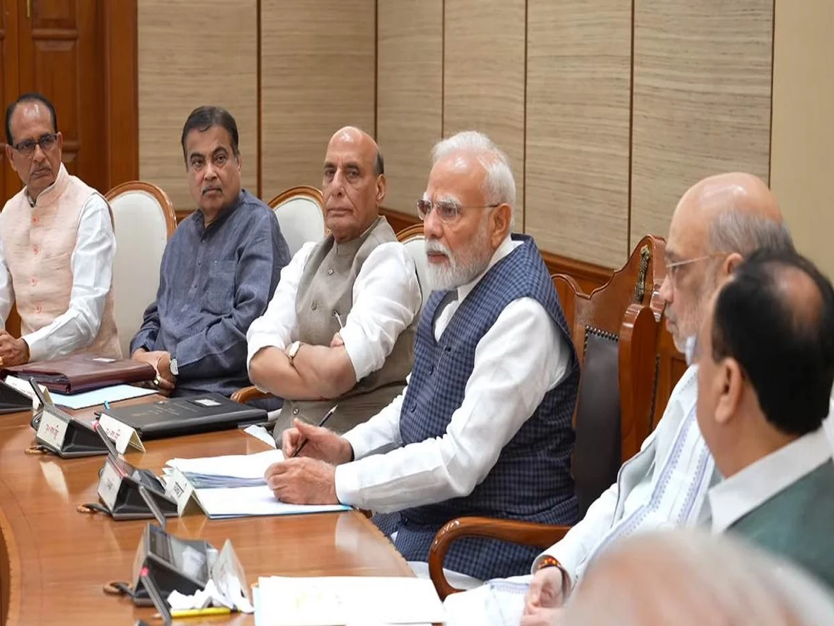 Modi 3.0: मोदी कैबिनेट में होगा बदलाव, नए चेहरों का मौका मिलना तय! इस तारीख तक हो जाएगा सबकुछ....