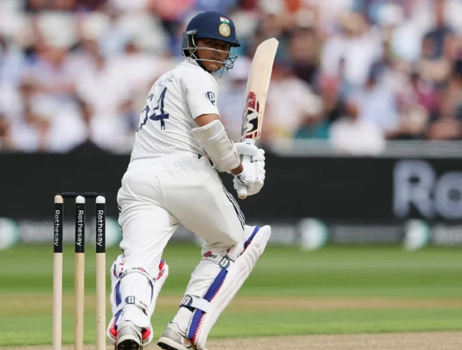 IND vs ENG: यशस्वी जायसवाल ने ध्वस्त किया सुनील गावस्कर का ये रिकॉर्ड, इस मामले में की द्रविड़ और सहवाग की बराबरी