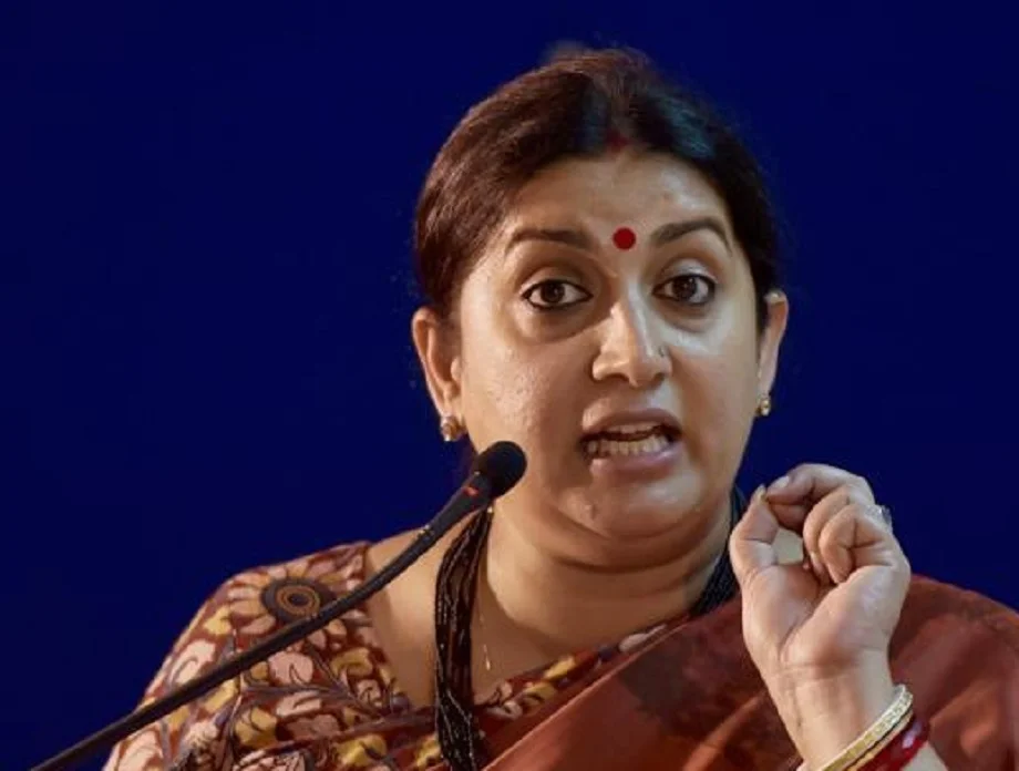 Smriti Irani फिर से रख रही है अभिनय के क्षेत्र में कदम, अब इसमें आएंगी नजर