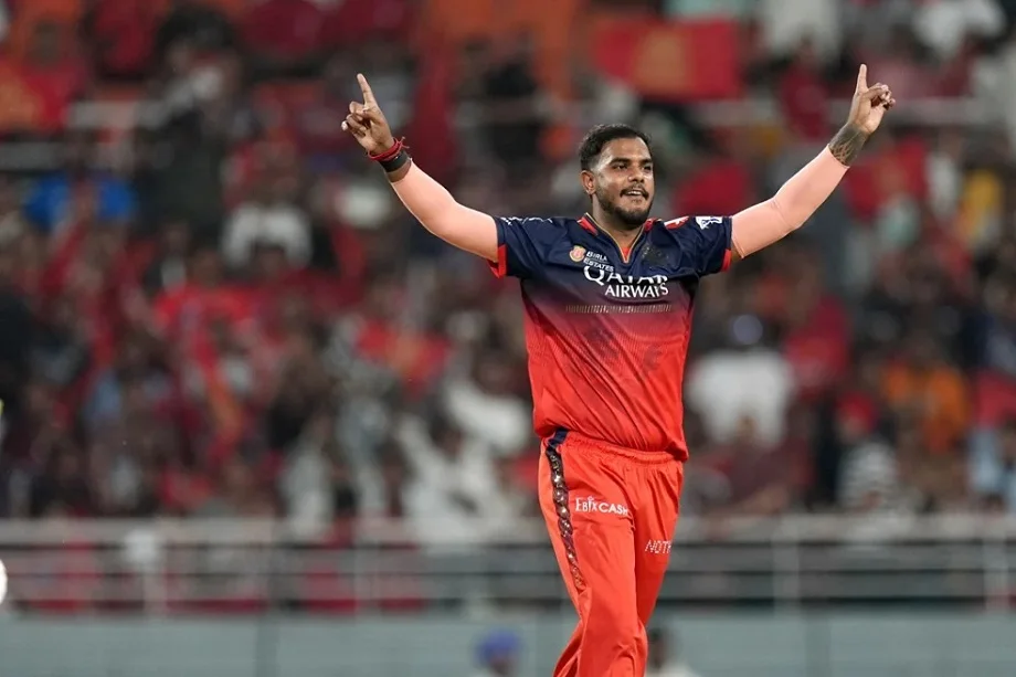 RCB के क्रिकेटर पर लगा शारीरिक शोषण करने का आरोप, दर्ज हुई एफआईआर 