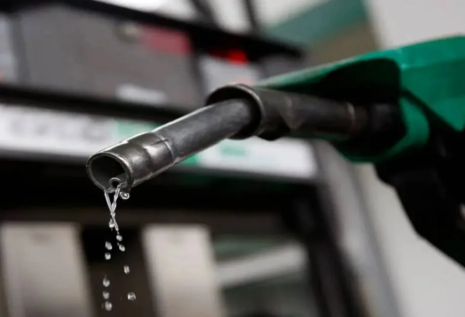 Petrol-Diesel Price: सावन माह के पहले दिन इतनी तय हुई हैं दोनों ईंधनों की कीमतें
