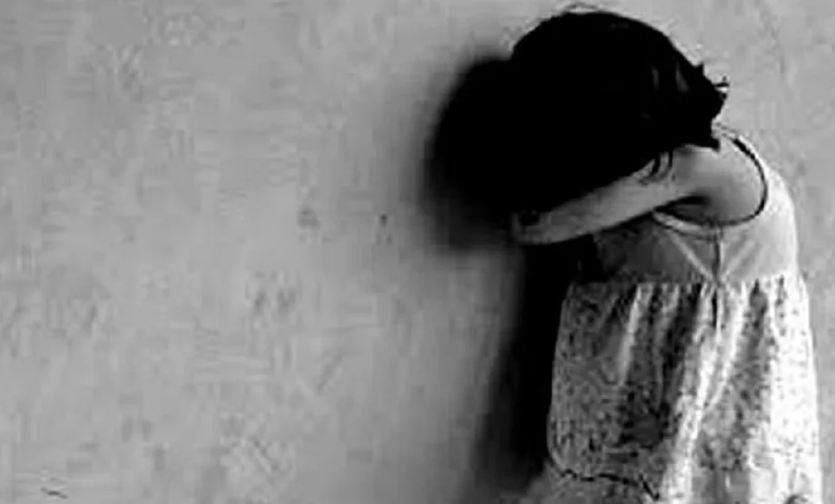 Uttar Pradesh: स्कूल वैन में चालक ने चार साल की बच्ची के साथ किया दुष्कर्म