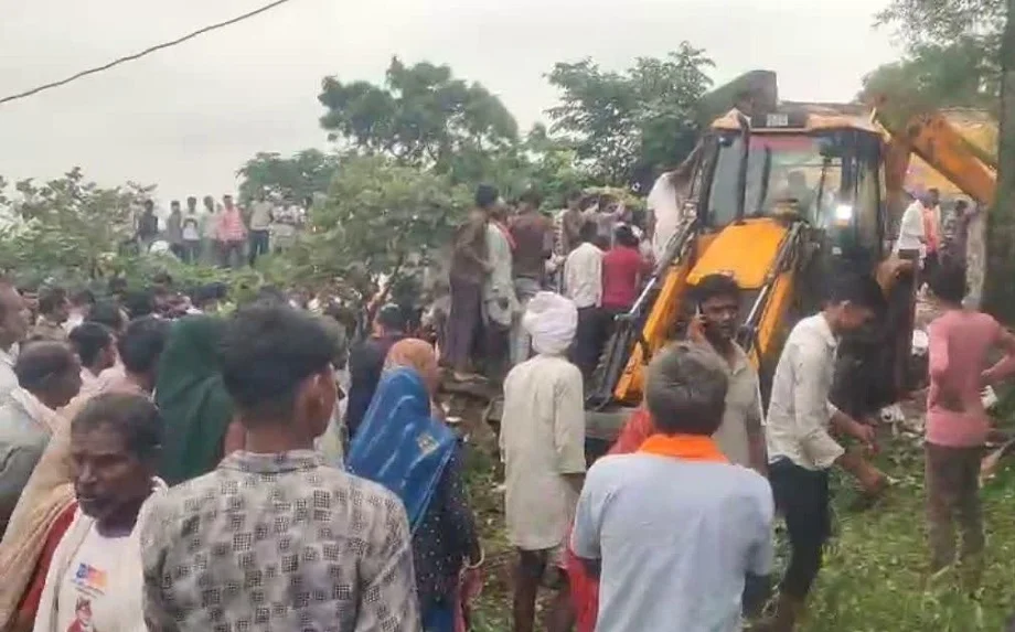 Rajasthan: झालावाड़ हादसे पर मोदी, भजनलाल और गहलोत ने प्रकट किया दुख, सात बच्चों की हुई मौत