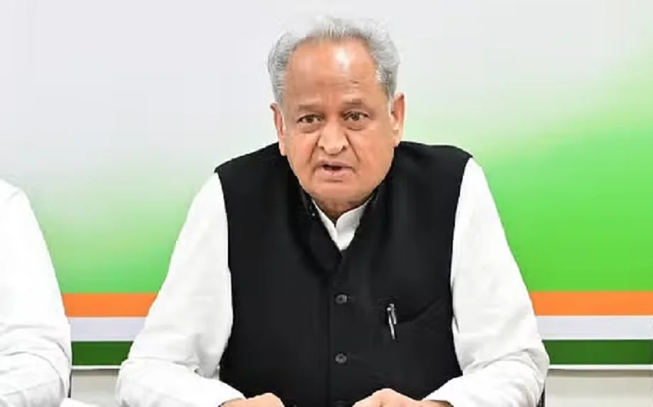 Rajasthan: अब गहलोत ने भाजपा सरकार पर इस योजना को बर्बाद करने का लगा दिया है आरोप