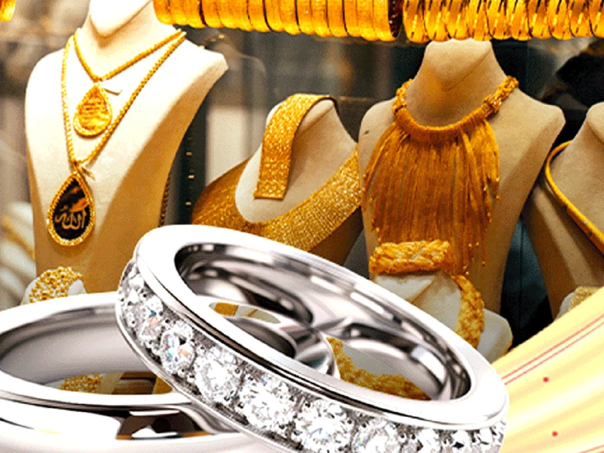 Gold and Silver Prices: 3,493 रुपए महंगी हुई चांदी, इतने बढ़ गए हैं सोने के दाम