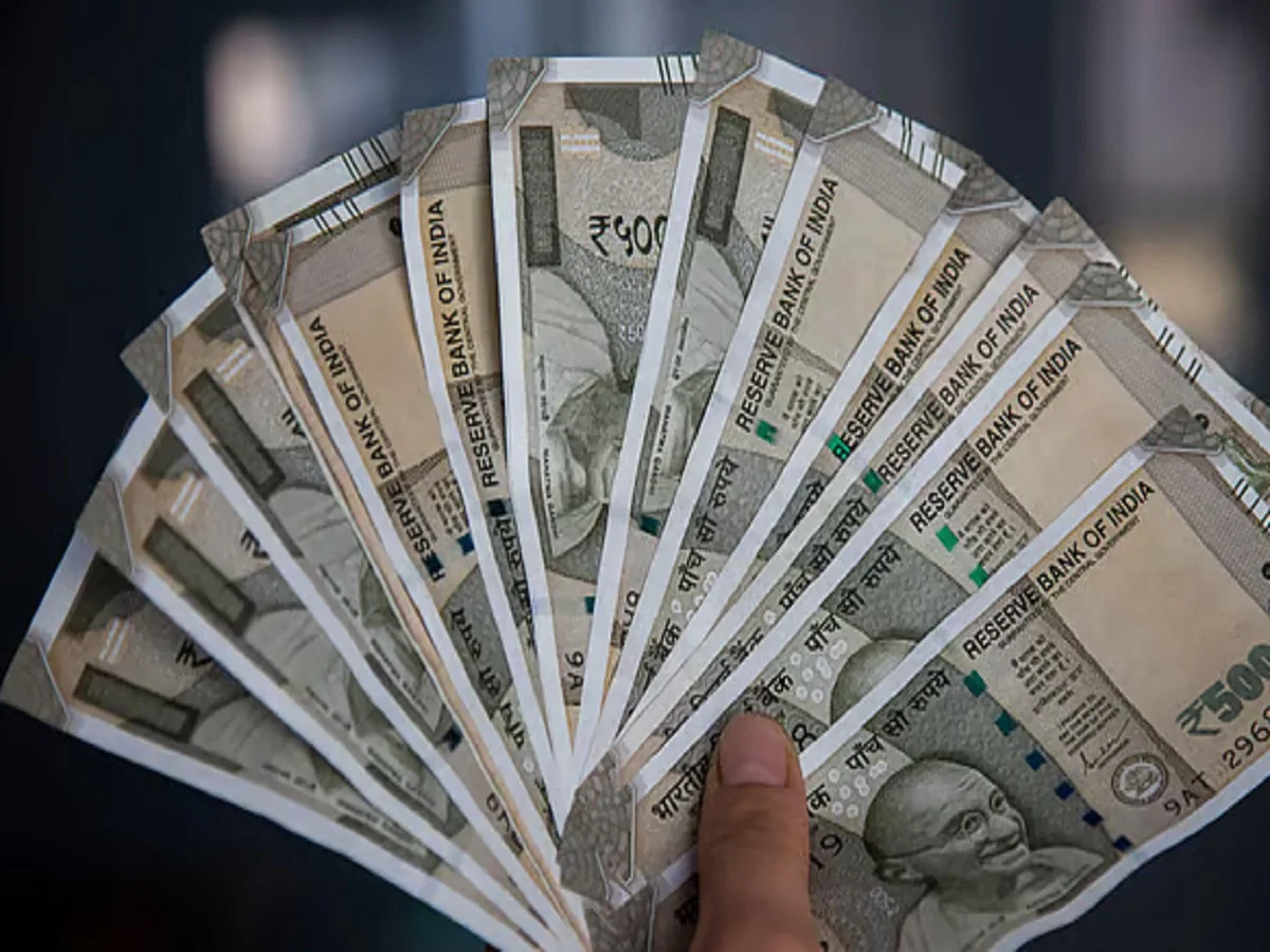 Government Scheme: सरकार इन्हें रोजाना देती है 500 रुपए स्टाइपैंड, कर दें आवेदन