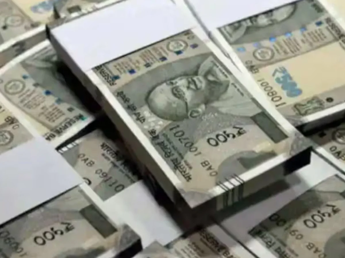  Government Scheme: सरकार बिना गारंटी के देती है 20 लाख रुपए तक का लोन, जान लें
