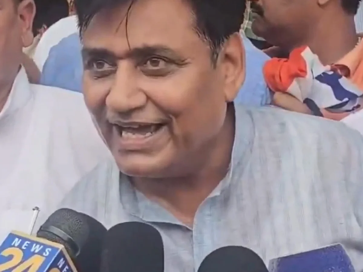 मदन राठौड़ को अपने बयान पर शर्म आनी चाहिए और युवाओं से माफी मांगनी चाहिए: Dotasra