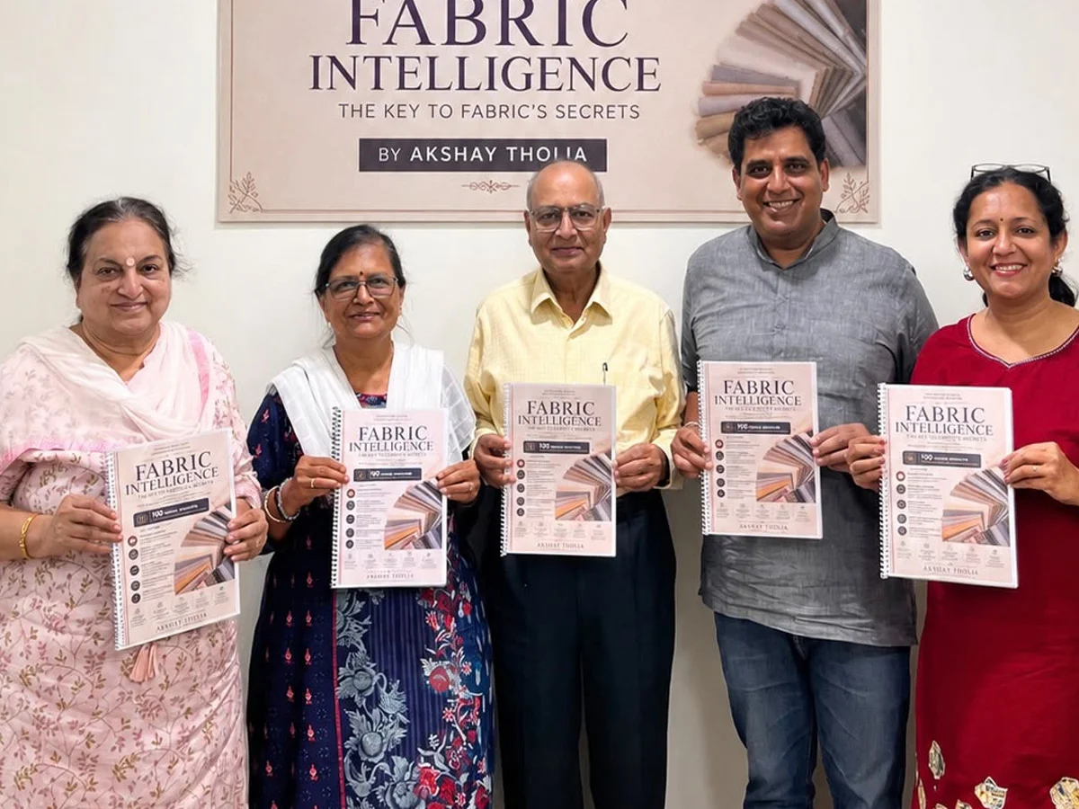 अन्तरराष्ट्रीय टेक्सटाइल कोच एवं लेखक अक्षय ठोलिया की ‘फैब्रिक इंटेलिजेंस’ पुस्तक का लोकार्पण