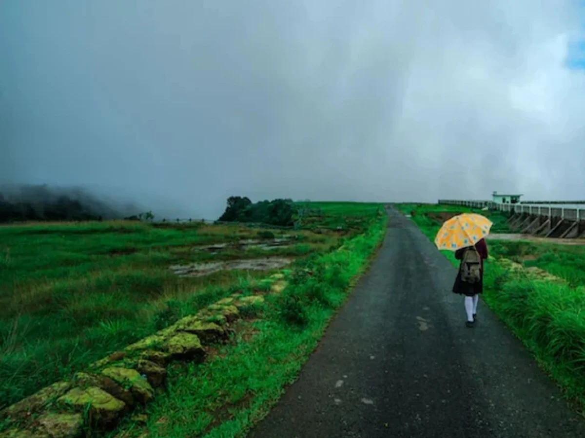 Travel Tips: इस गांव की प्राकृतिक खूबसूरती जीत लेगी आपका दिल, बना लें घूमने का प्लान