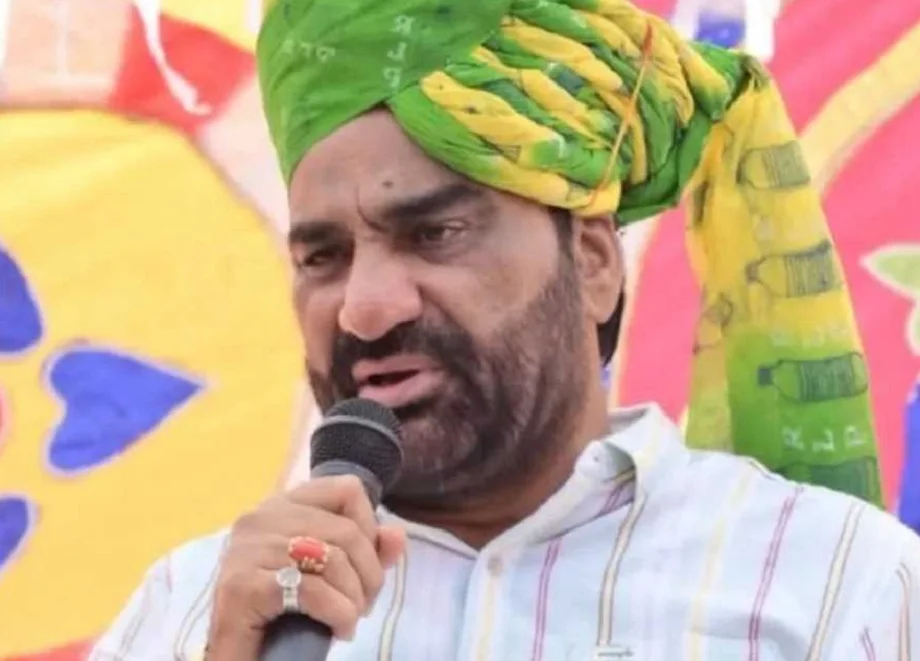 Hanuman Beniwal ने अब केन्द्र सरकार से कर डाली है ये मांग, कहा-देश के युवाओं के सपनों को इस तरह कुचलना...
