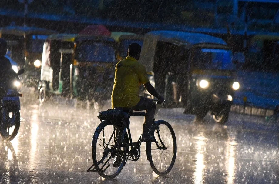 Rajasthan Weather Update: फिर से सक्रिय हो रहा है पश्चिमी विक्षोभ, इस दिन से शुरू होगा झमाझम बारिश का दौर