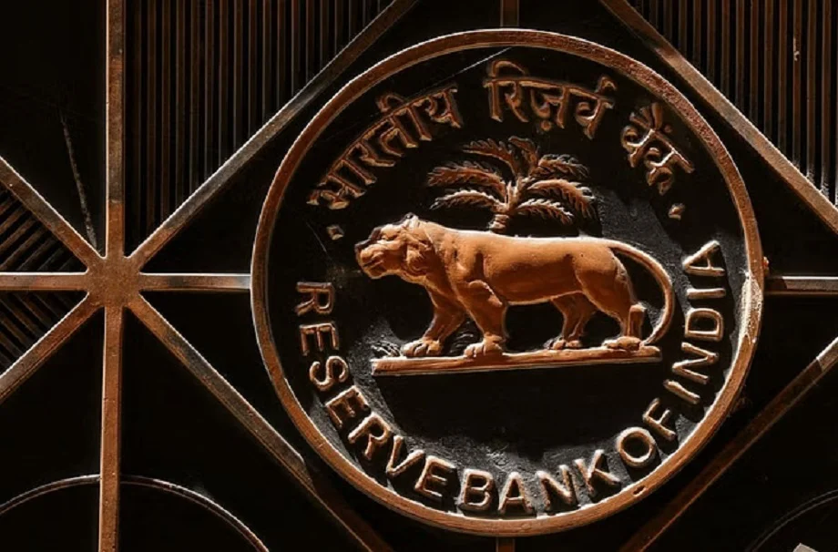 लोन की EMI नहीं होगी कम, RBI ने कर दिया है ये ऐलान 