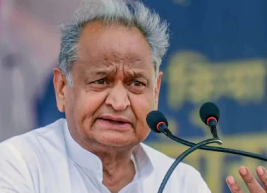 56 इंच के सीने का दावा करने वाले मोदी कमजोर प्रधानमंत्री साबित हो रहे हैं: Gehlot