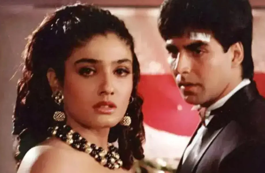 सालों बाद Akshay-Raveena के रोमांस को लेकर डायरेक्टर ने तोड़ी चुप्पी, बोल दी ये बात