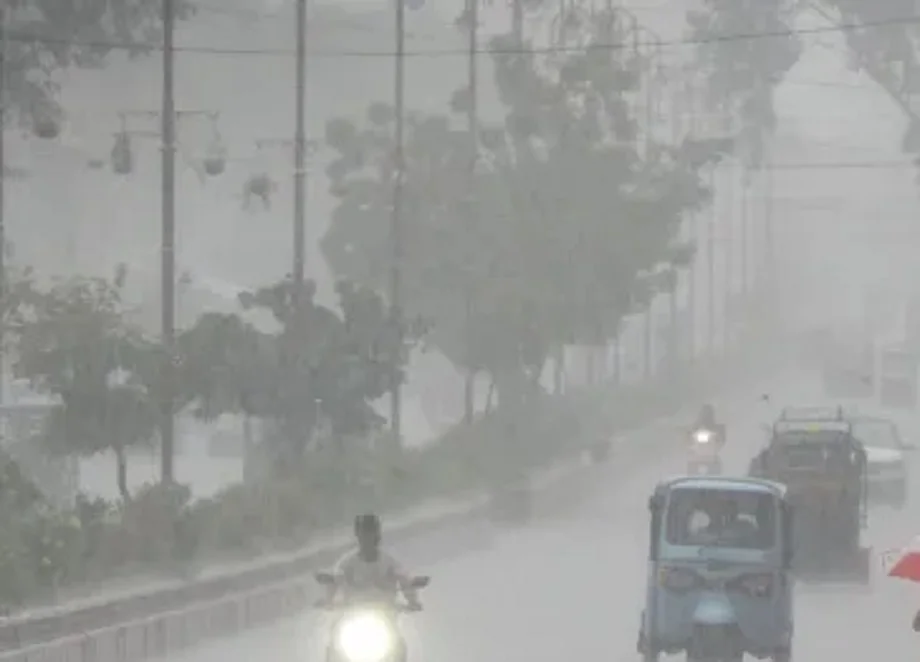 Rajasthan weather update: प्रदेश के इन इलाकों में बारिश बढ़ने का है अलर्ट, विभाग ने लोगों को दी ये सलाह