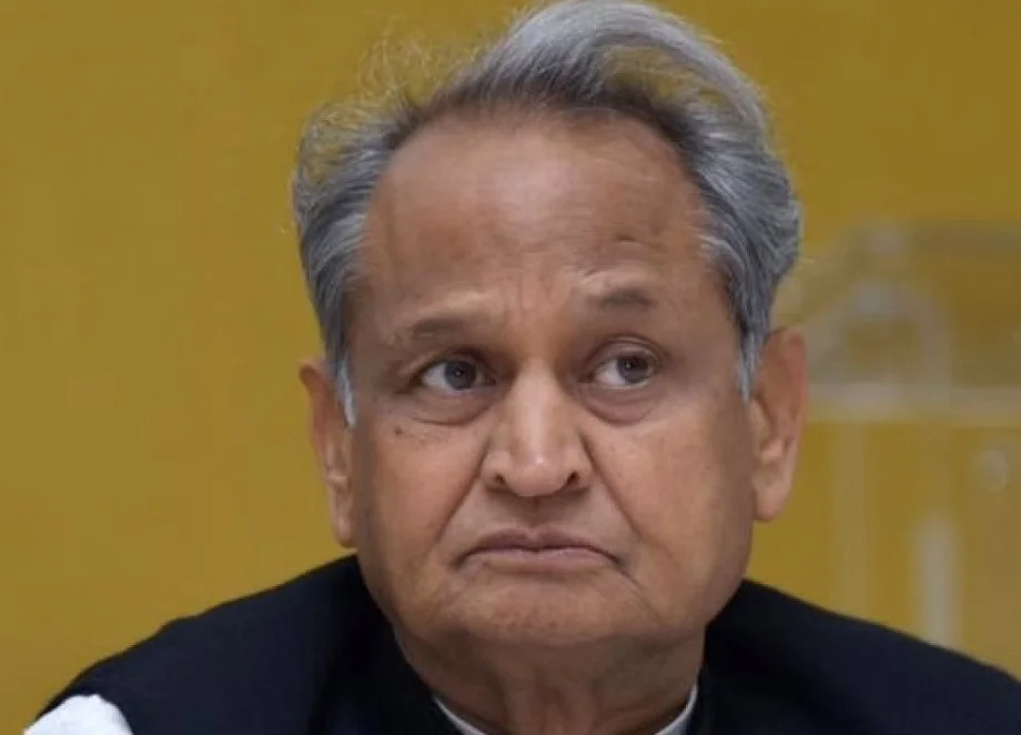 चुनाव आयोग को देश से माफी मांगनी चाहिए: Ashok Gehlot