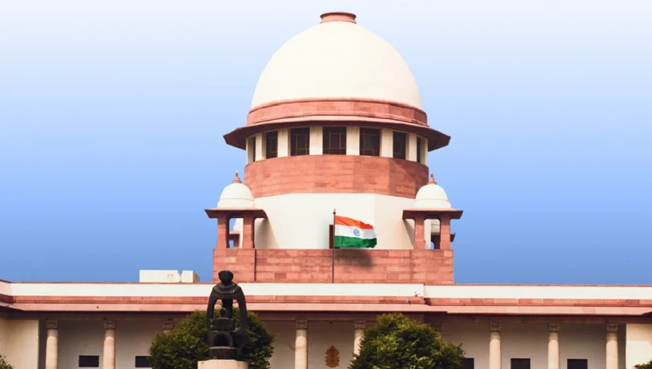 Supreme Court का बड़ा फैसला, कहा-आधार कार्ड को नागरिकता प्रमाण के तौर पर नहीं किया जा सकता स्वीकार
