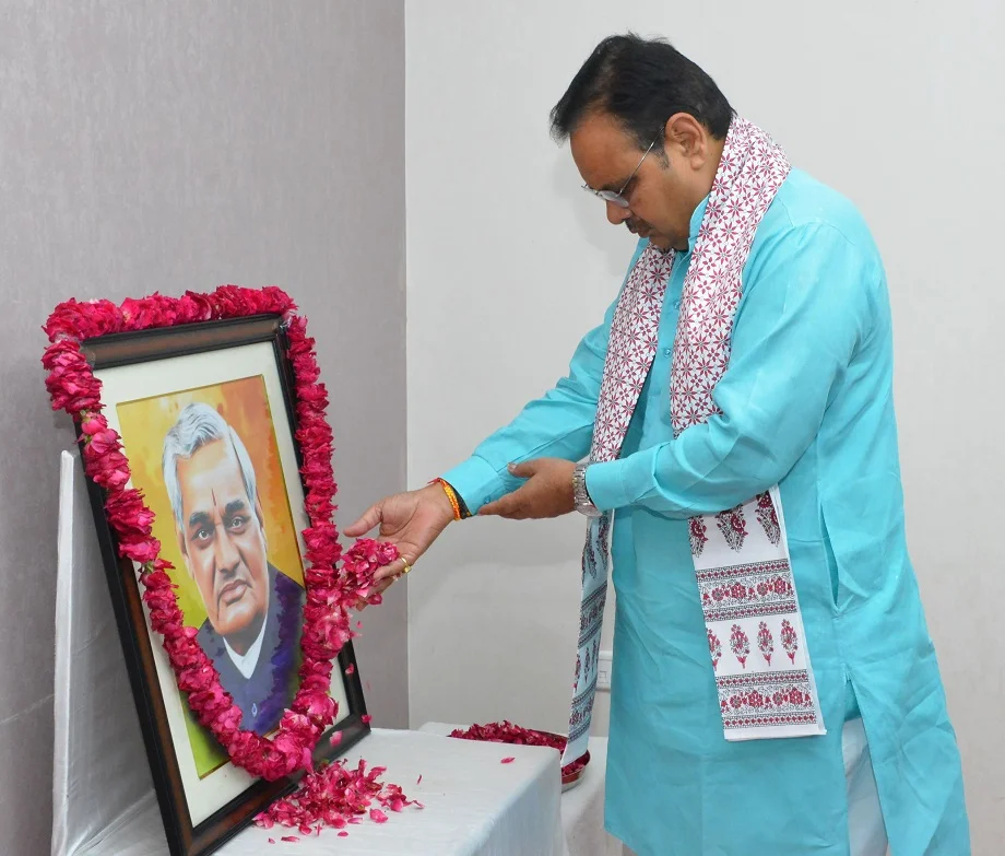 सीएम Bhajan Lal ने पूर्व पीएम अटल बिहारी वाजपेयी को किया याद