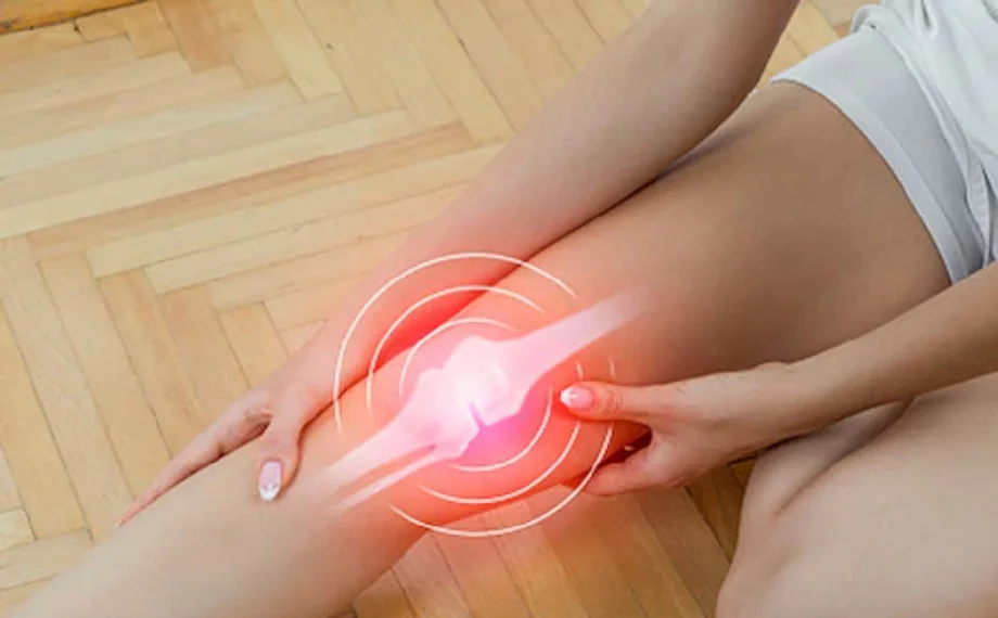 Health Tips: हड्डियों को कमजोर करती हैं ये चीजें, आज से ही बना लें दूरी, नहीं तो...