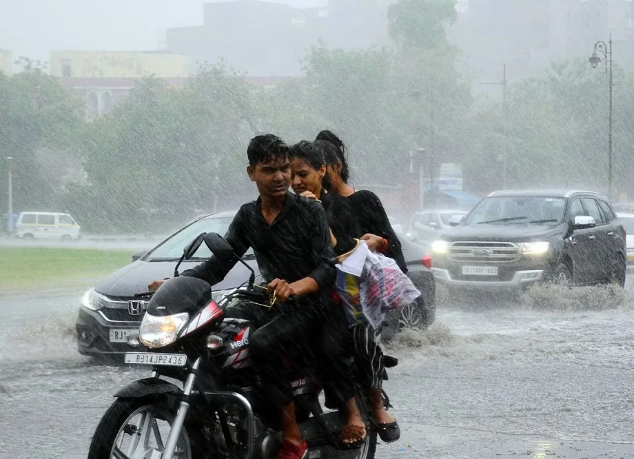 Rajasthan weather update: प्रदेश में आज से फिर शुरू होगा भारी बारिश का दौर, चार जिलों के लिए जारी हुआ ऑरेंज अलर्ट