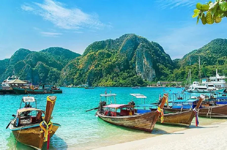Travel Tips: देश के खूबसूरत पर्यटक स्थलों में शामिल है अंडमान और निकोबार आइलैंड, बना लें घूमने का प्लान