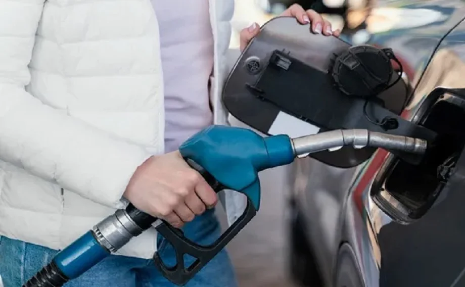 Petrol-Diesel Price: तेल विपणन कंपनियों ने नहीं दी आमजन को राहत, आज ये हैं कीमतें