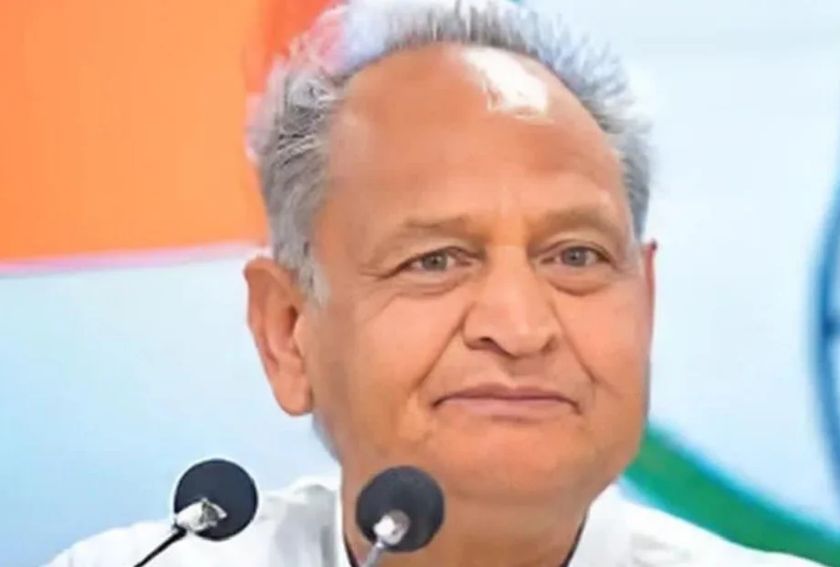 बिहार में कांग्रेस दफ्तर पर भाजपा कार्यकर्ताओं का कायराना हमला इनकी बौखलाहट दिखा रहा है: Ashok Gehlot