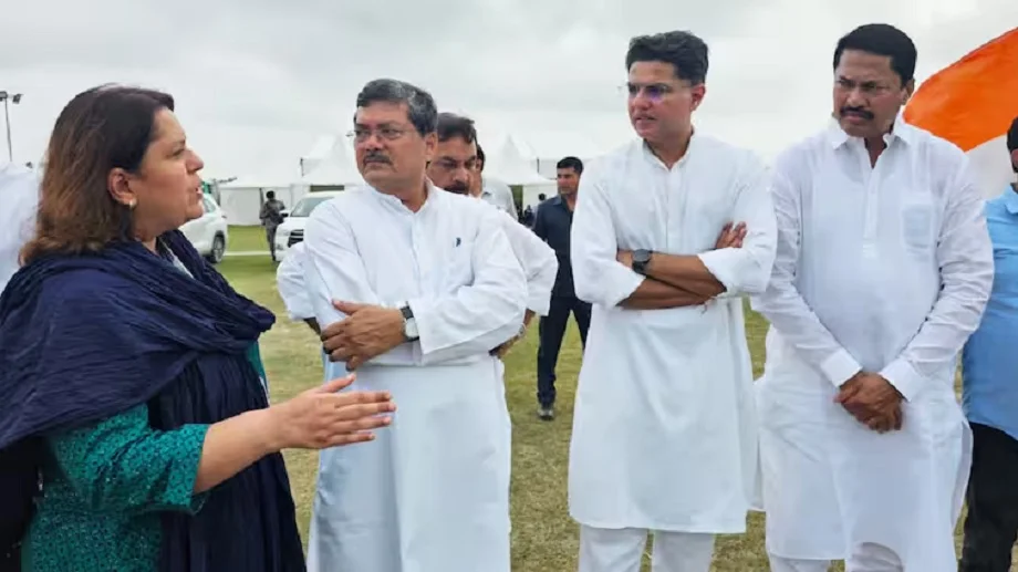 PM Modi की मां के लिए आपत्तिजनक टिप्पणी मामले में कांग्रेस नेताओं की प्रतिक्रिया, जाने पायलट और सुप्रिया श्रीनेत ने क्या कहा