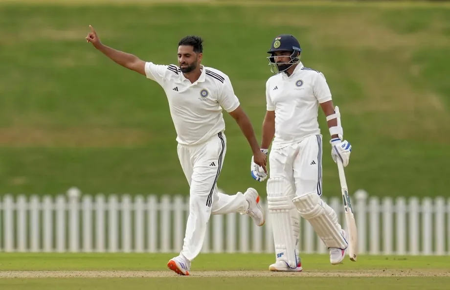 Duleep Trophy में पहली बार हुआ ये कारनामा, इस खिलाड़ी ने चार बॉल पर चार विकेट लेकर रचा इतिहास