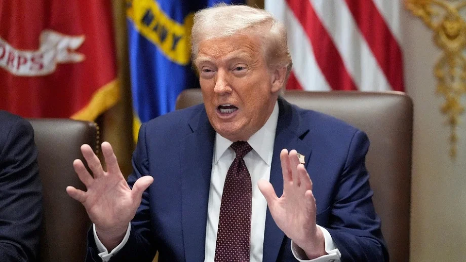 Trump Tariff: अमेरिकी कोर्ट ने डोनाल्ड ट्रंप के टैरिफ को दिया अवैध करार, खुद के घर में ही  घिरे राष्ट्रपति