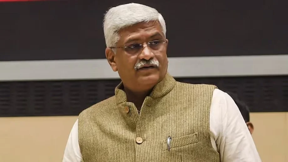 Rajasthan: केंद्रीय मंत्री शेखावत का बड़ा बयान, SI भर्ती परीक्षा में अभी बड़ी मछलियों के नाम आना बाकी 