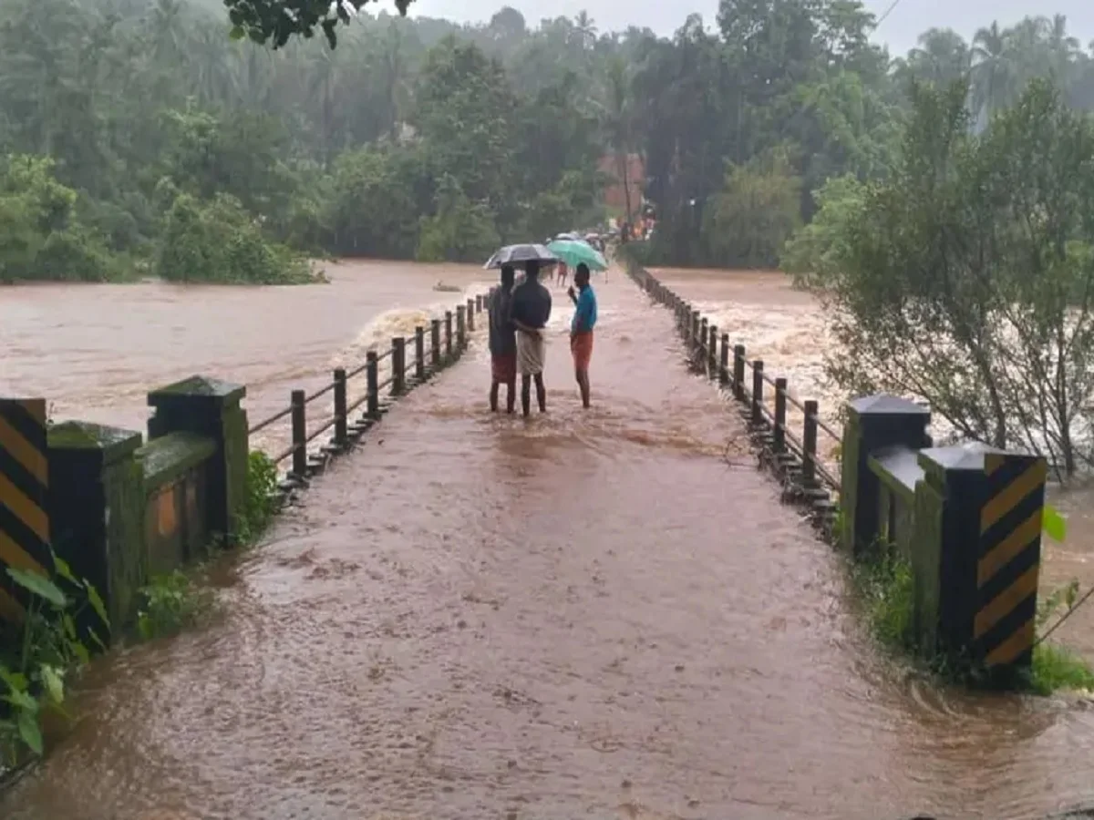 National Weather Forecast:  असम, केरल, छत्तीसगढ़ और गुजरात में कहर ढा रही है बारिश, राजस्थान में ऐसा रहेगा मौसम