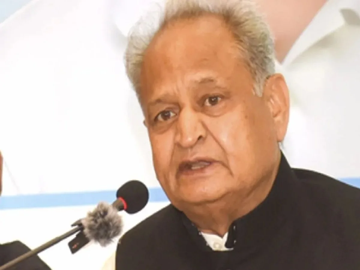 Gehlot ने भजनलाल सरकार पर साधा निशाना, कहा- सरकार के लिए सिर्फ भाजपा विधायक और कार्यकर्ता ही जनता हैं