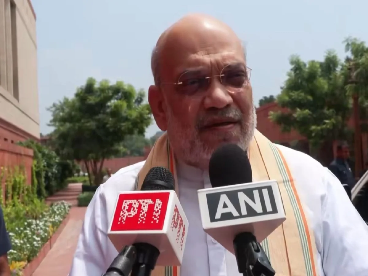 Amit Shah ने कहा- सरकार हर मुद्दे पर चर्चा को तैयार है, Rahul Gandhi बोले- हमें उनका लेक्चर नहीं सुनना 