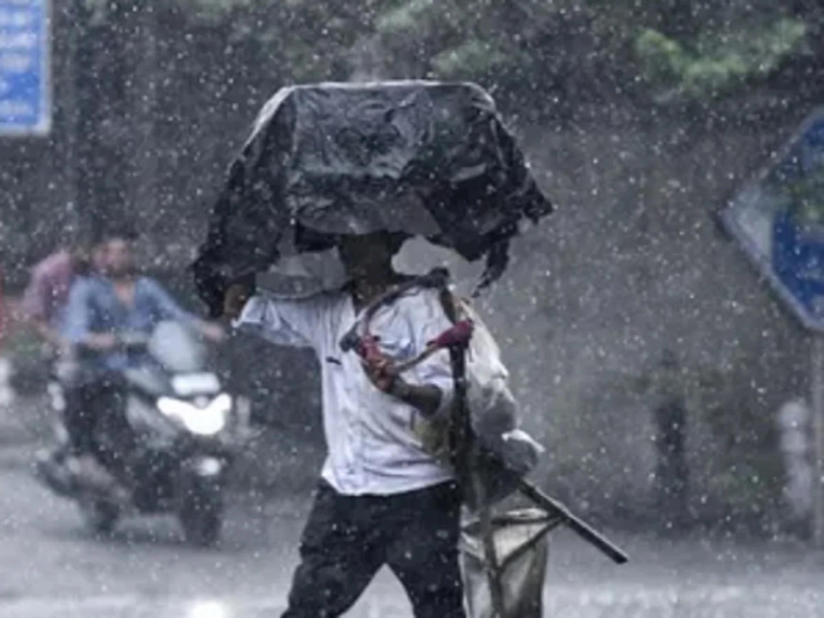 National Weather Forecast:19 राज्यों के लिए जारी हुआ भारी बारिश का अलर्ट, राजस्थान में कमजोर पड़ा मानसून का प्रभाव 