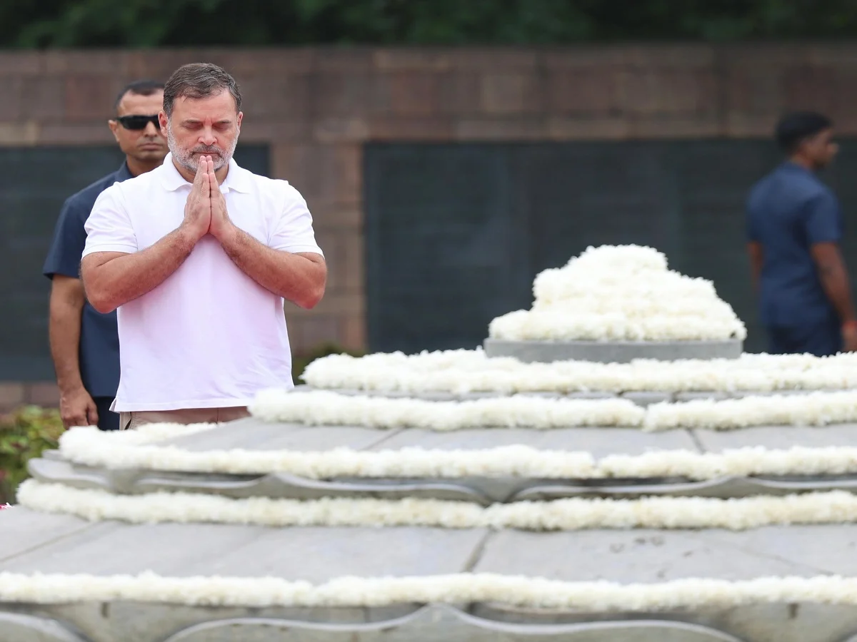Rahul Gandhi ने जयंती पर राजीव गांधी को दी श्रद्धांजलि, कहा- पापा, आपकी ये सीख मेरी शक्ति है और आपकी यादें…