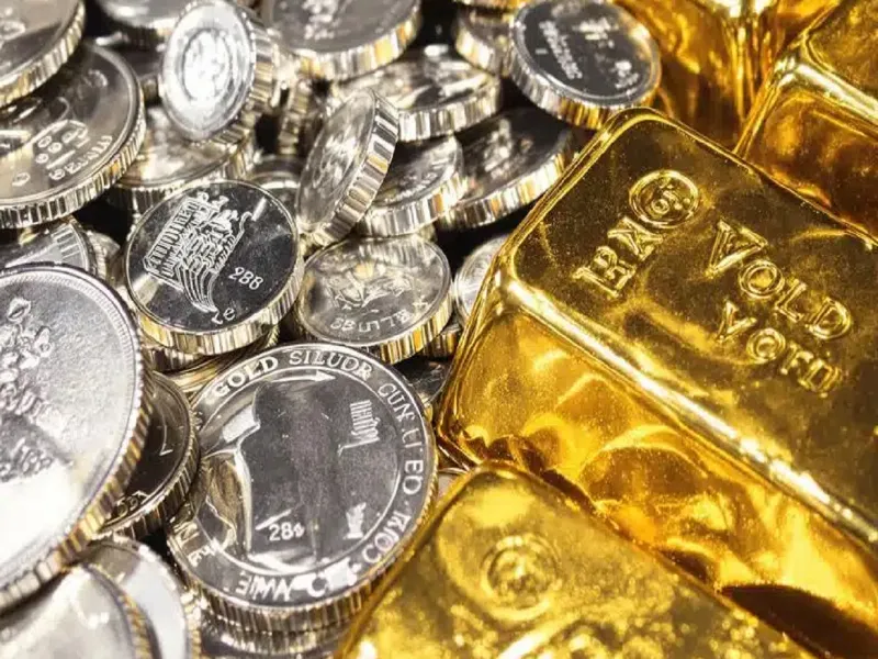 Gold and Silver Prices: 1,945 रुपए सस्ती हुई चांदी, सोने के बढ़ गए हैं दाम