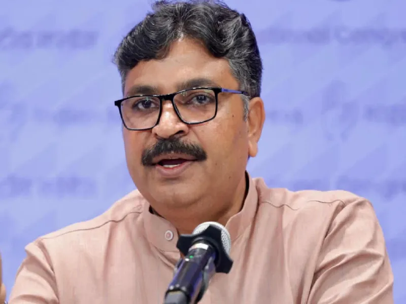 भाजपा सरकार विद्या संबल के नाम पर बेरोजगारों को गुमराह कर उनके हकों पर डाका डालने का काम कर रही है: Jully
