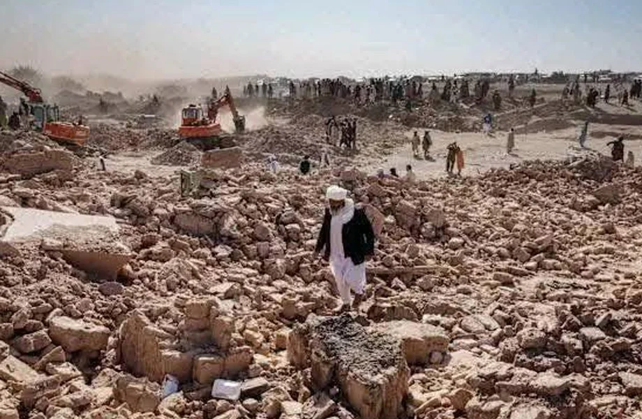 Afghanistan: भूकंप से अब तक गंवा चुके हैं 1,124 लोग अपनी जान, घायलों की संख्या 3,251 पहुंची