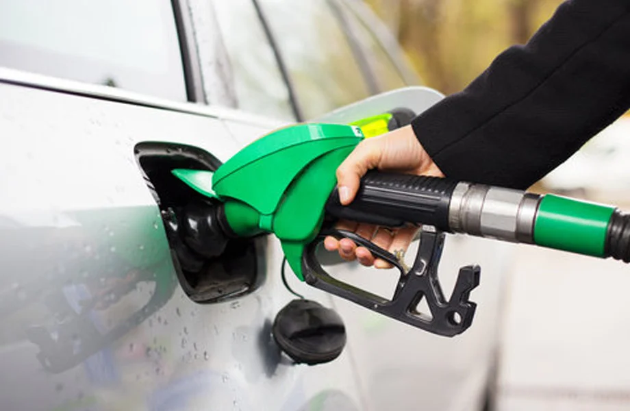 Petrol-Diesel Price:  तेल कंपनियों ने आज भी नहीं दी राहत, आज ये हैं कीमतें