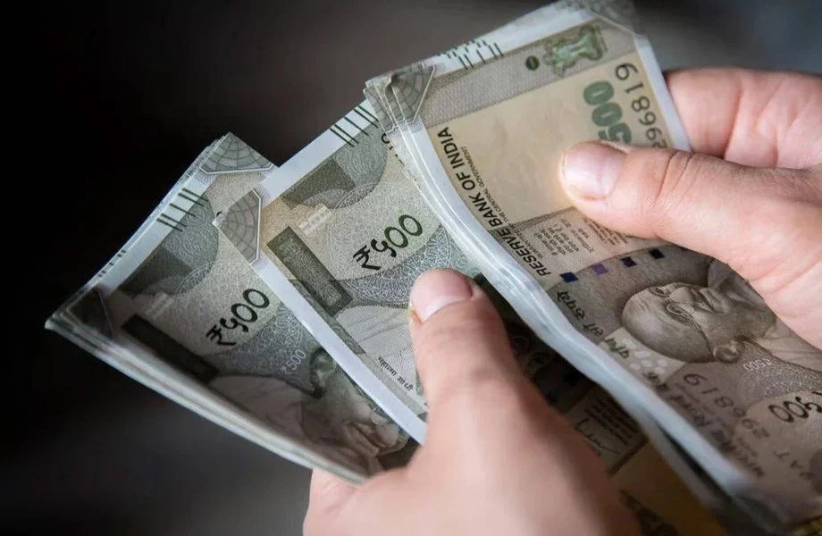 Government scheme: इस योजना में चार कैटेगरी में दिया जाता है  20 लाख रुपए तक का लोन 