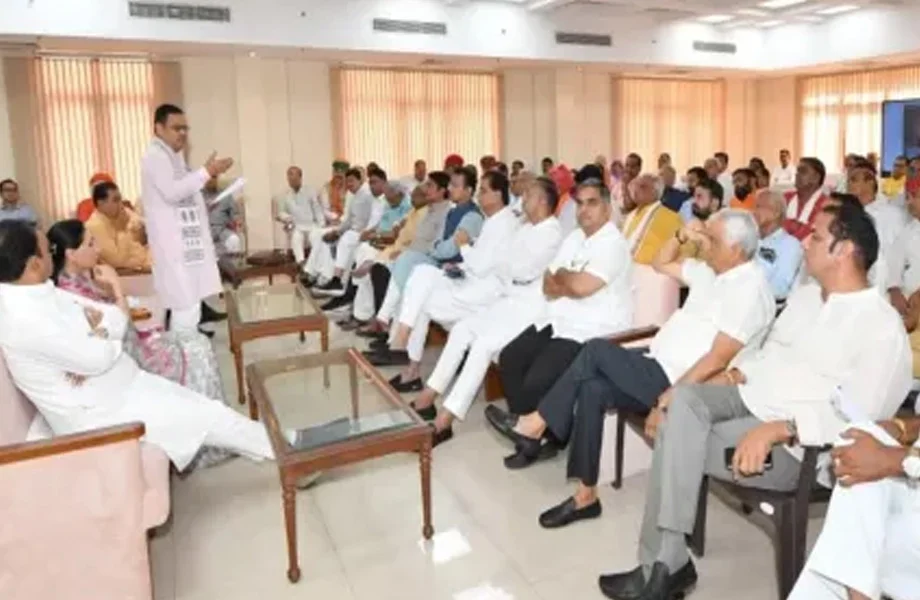 Rajasthan:  भाजपा विधायक दल की बैठक में किरोड़ी लाल और जितेंद्र गोठवाल के बीच हुई तनातनी, ये है मामला