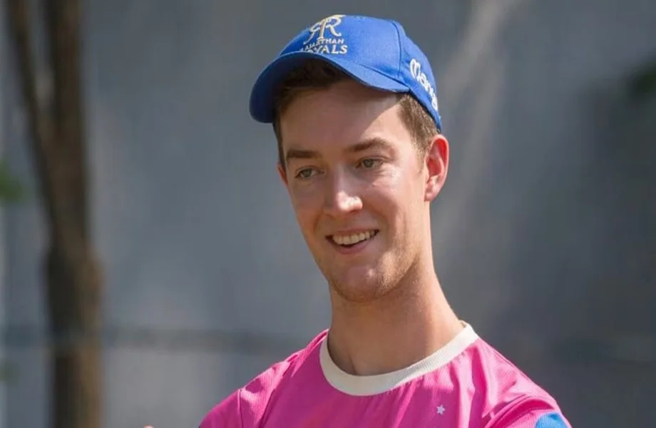 Rajasthan Royals को फिर से लगा बड़ा झटका, राहुल द्रविड़ के बाद इस दिग्गज ने छोड़ा साथ