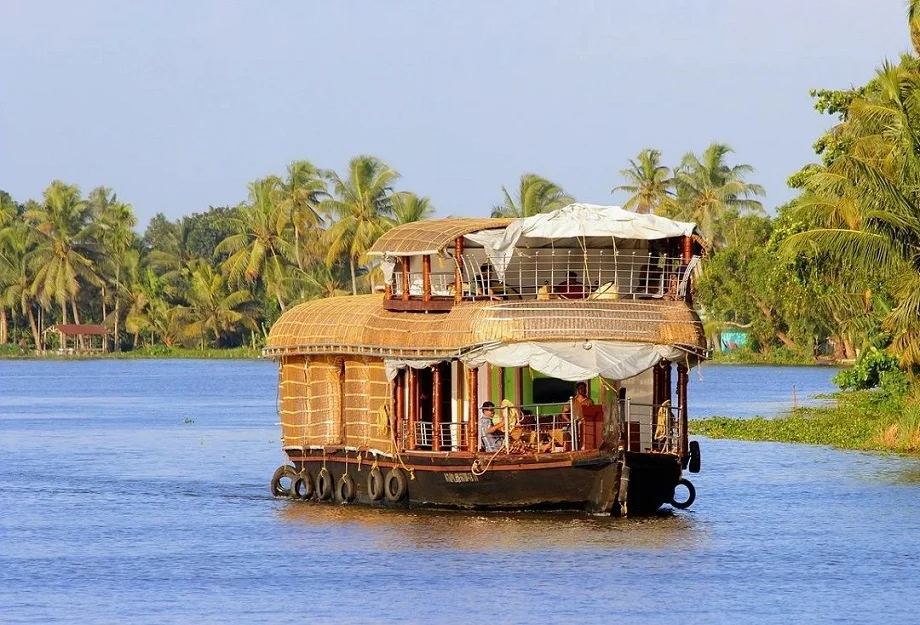 Travel Tips: सितंबर में केरल के इन तीन पर्यटक स्थलों की करें सैर, यादगार बनेगा टूर