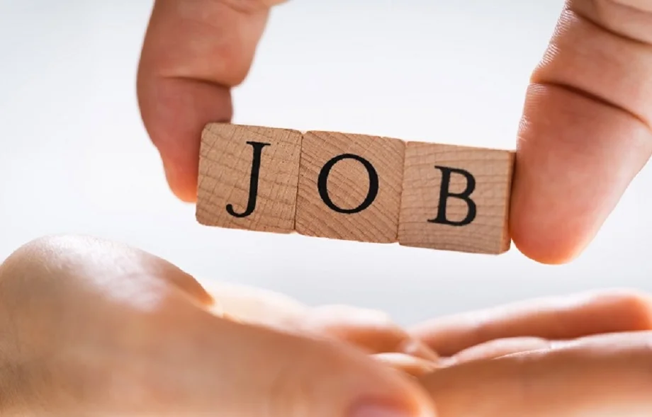 Job News: आईओसीएल की इस भर्ती के लिए जल्द कर दें आवेदन, पास में है आखिरी तारीख