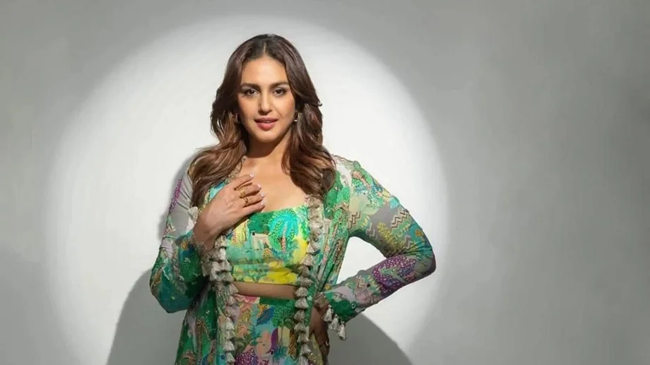 Huma Qureshi: एक्ट्रेस हुमा कुरैशी ने की गुपचुप सगाई, जाने कौन हैं वो शख्स जिसके साथ लेंगी सात फेरे