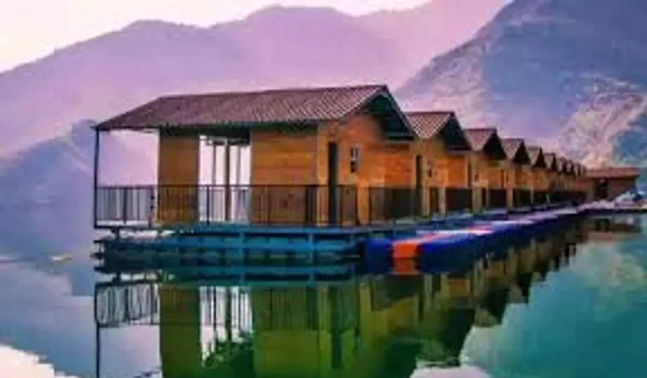 Travel Tips: अपनी प्राकृतिक खूबसूरती के लिए जाना जाता है काणाताल, बना लें घूमने का प्लान
