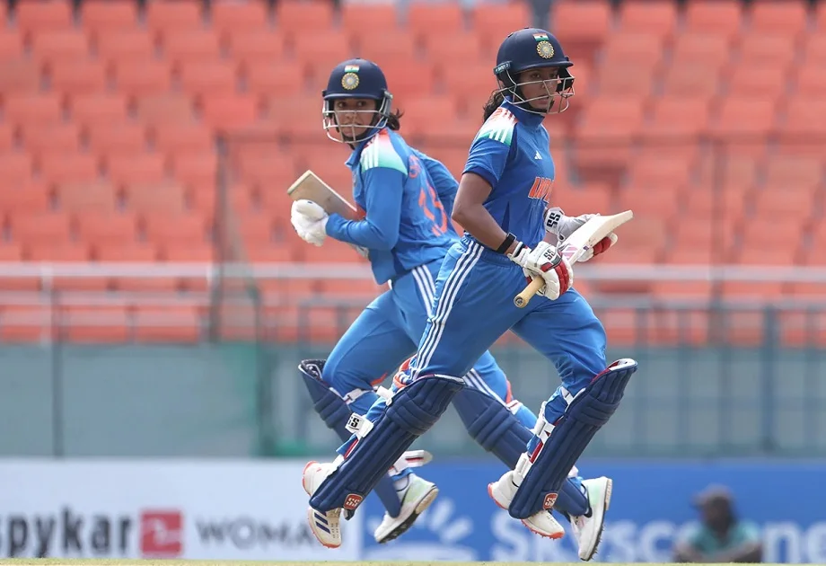 IND vs AUS: स्मृति मंधाना और प्रतीका रावल ने मिलकर वनडे क्रिकेट में बना डाला ये विश्व रिकॉर्ड