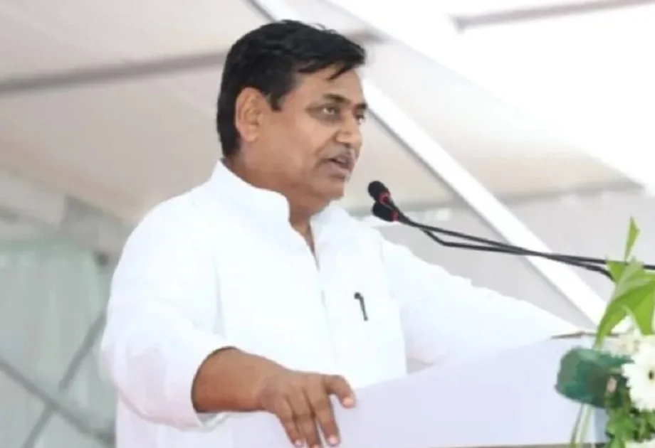 खाद की पर्याप्त आपूर्ति को लेकर Dotasra ने साधा निशाना, कहा- भाजपा सरकार और इनके मंत्रियों के बयानों…